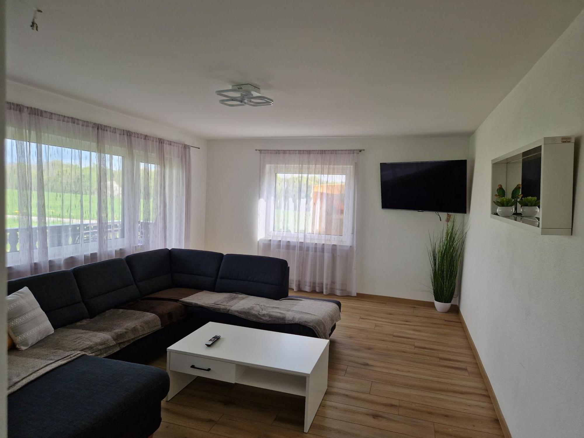 Geishoehe Landgasthof Rose Dammbach Стая снимка